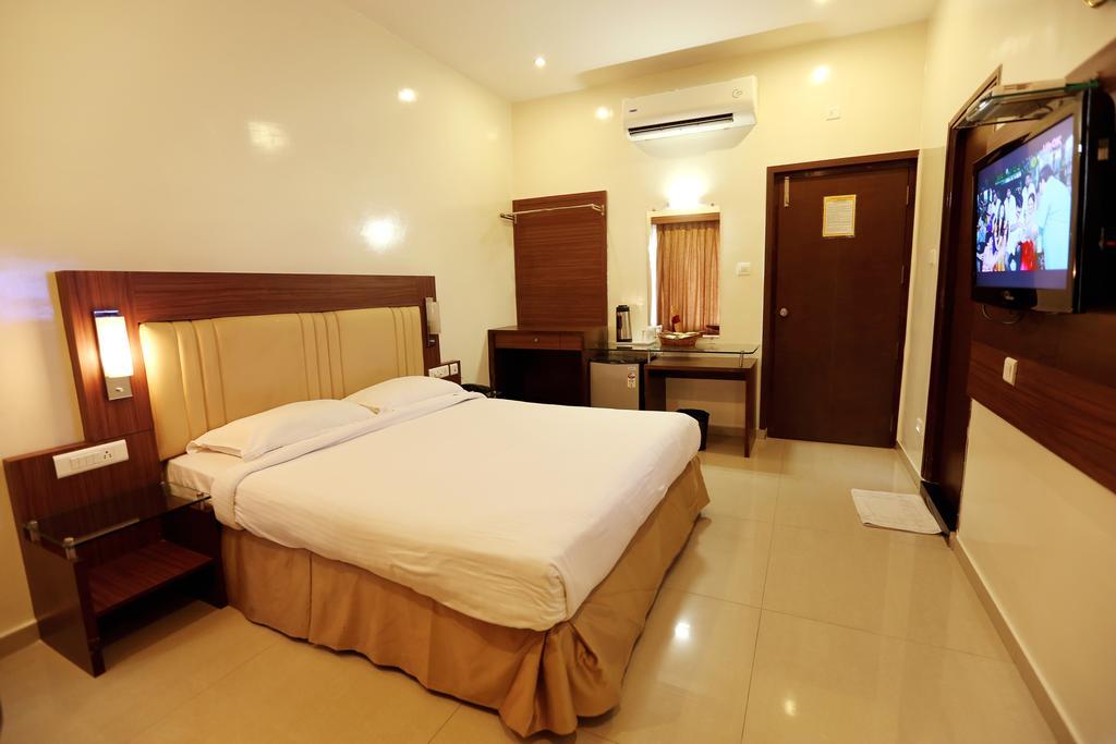 Hotel Swagath Grand Nagole Hyderabad Zimmer foto