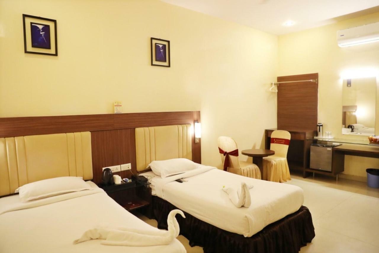 Hotel Swagath Grand Nagole Hyderabad Exterior foto